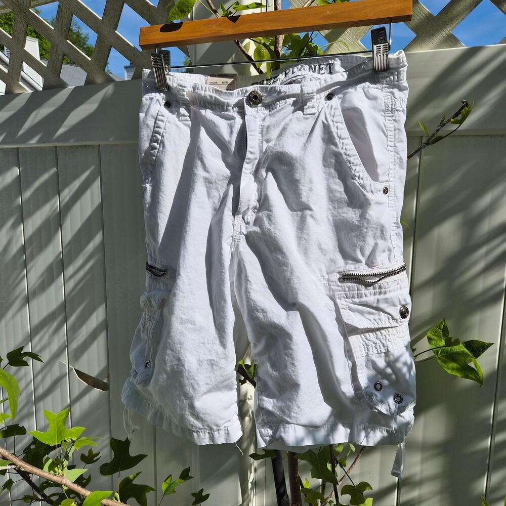Free Planet White Cargo Shorts Cotton Multi Pocket - Size YL (16)